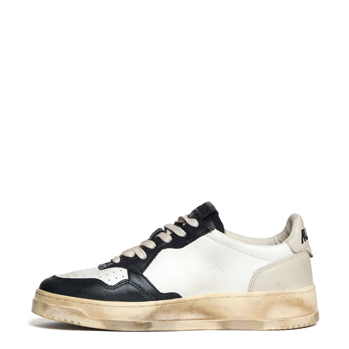 Autry White/Black/Stucco Medalist Low Super Vintage Leather Sneakers