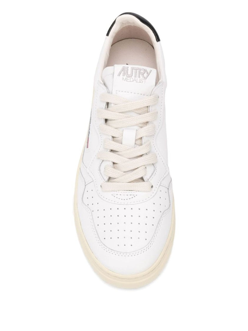 Autry Low-Top White Leather Sneakers With Contrasting Heel Tab