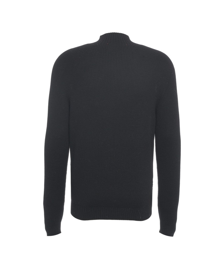 Amaranto Ribbed Knit Pullover With Modern Stand Collar