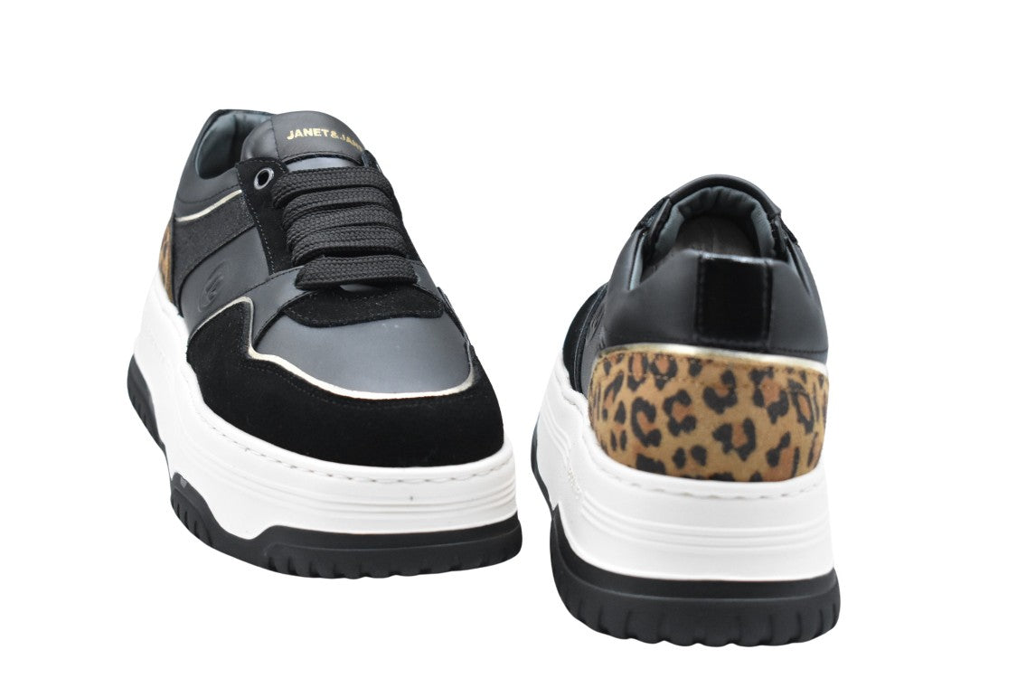 Janet & Janet Leopard Accent Platform Sneakers With Bold Design