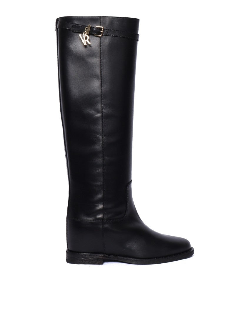 Via Roma 15 Boot With Vr Pendant Belt