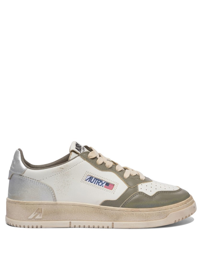 Autry "Medalist Low Super Vintage" Sneakers