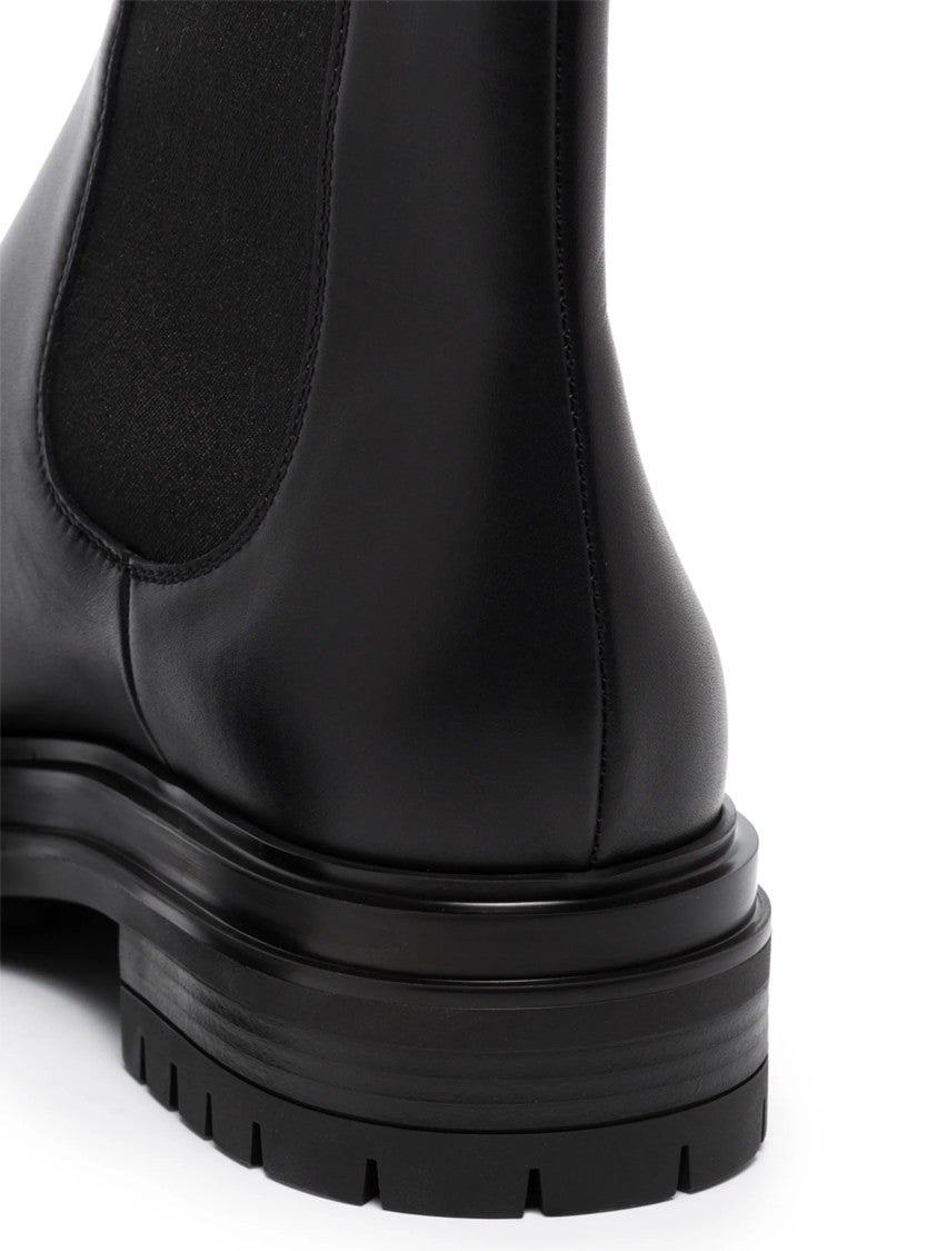 Gianvito Rossi Chelsea Ankle Boot In Smooth Calf Leather