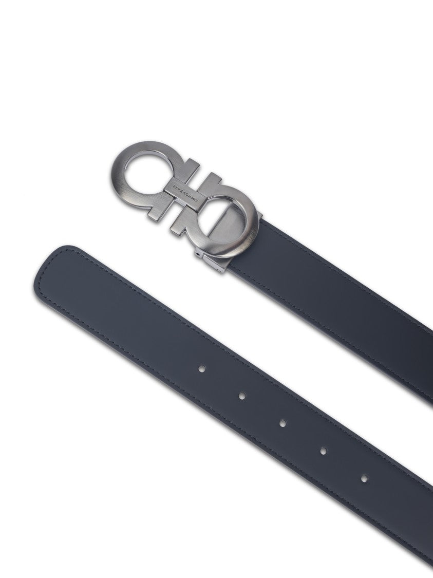 Ferragamo Smooth-Finish Calfskin Leather Belt With Distinctive Buckle