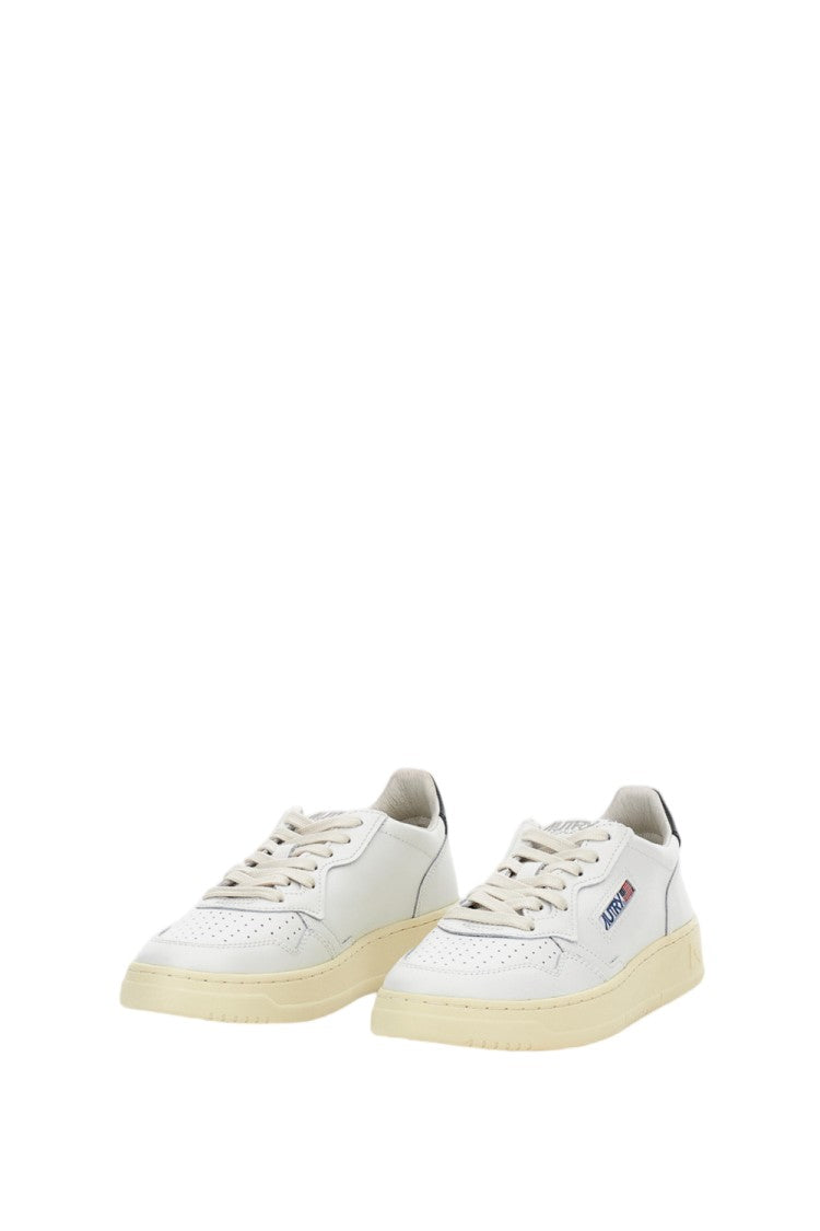 Autry White Medalist Low Leather Sneakers