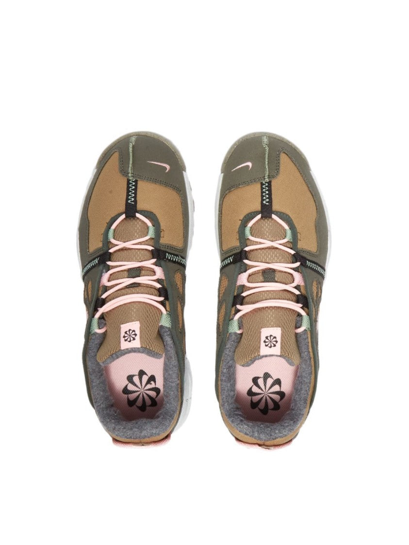 Nike Free Terra Vista Sneakers