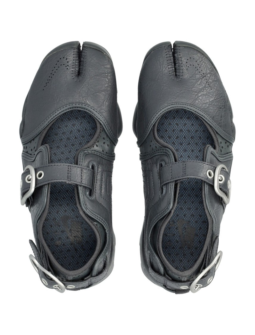 Nike Air Rift Ltr Synthetic Split-Toe Sneakers