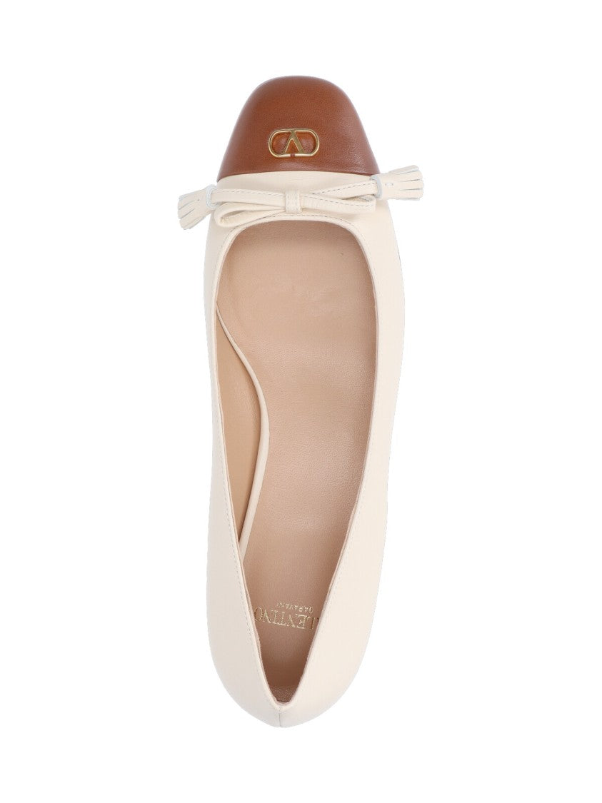 Valentino Garavani "Valet Du Roi" Ballet Flats – Cream