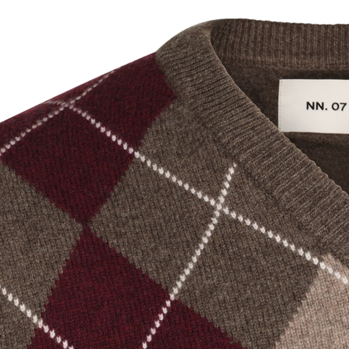 Nn.07 Argyle V-Neck Sweater In Brown And Burgundy