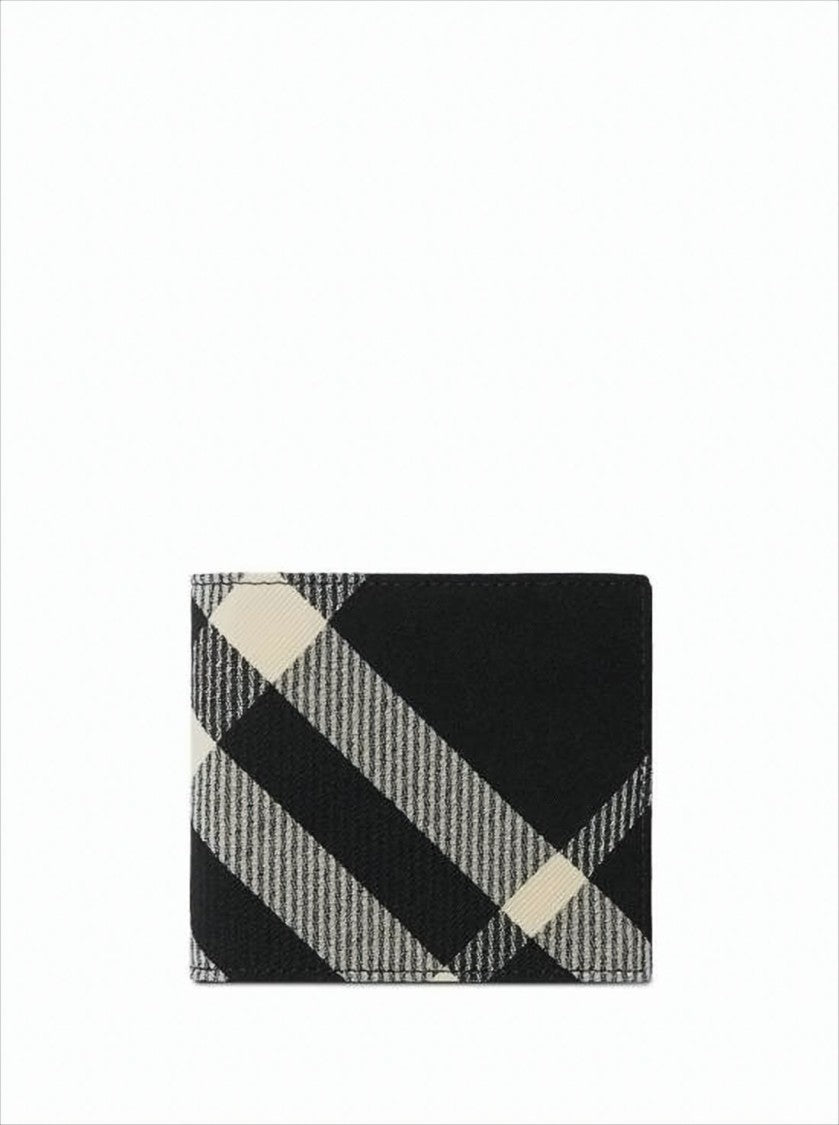 Burberry Bifold Wallet With Classic Check Pattern And Leather Interior