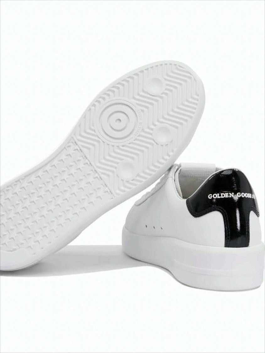 Golden Goose Smooth Leather Low-Top Sneakers With Star Detail And Contrasting Heel Tab