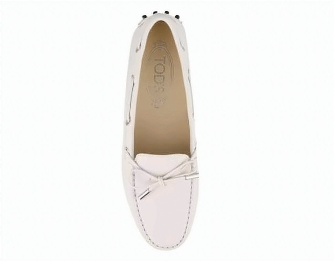 Tod's Moccasin Toe Leather Loafers With Decorative Bow