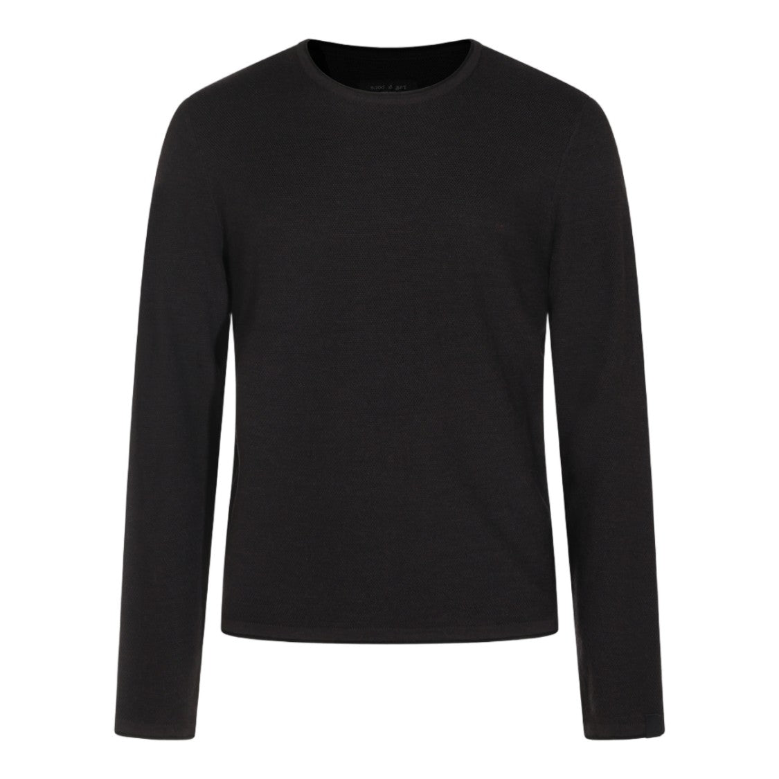 Rag & Bone Subtle Textured Knit Sweater With Classic Crew Neckline