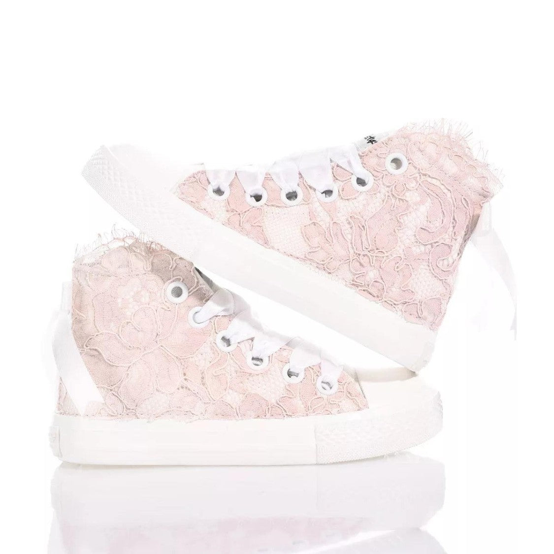 Mimanera Handcrafted High-Top Sneakers With Embroidered Lace