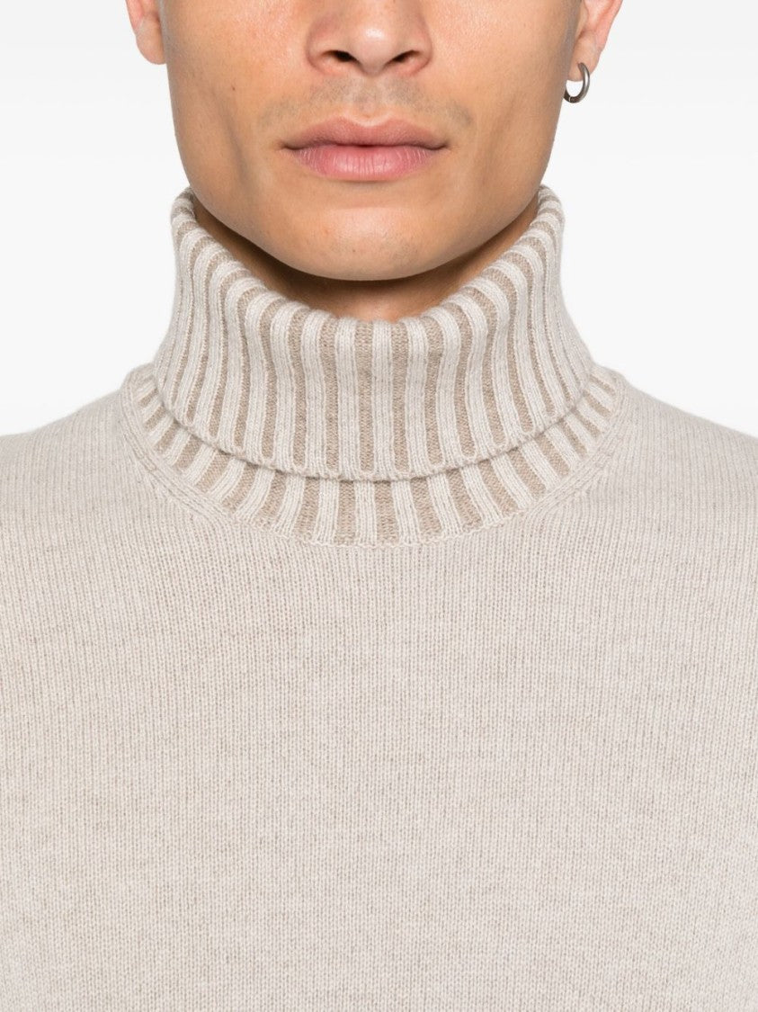 Vengera Natural-Toned Gran Sasso Sweater With Ribbed Turtleneck