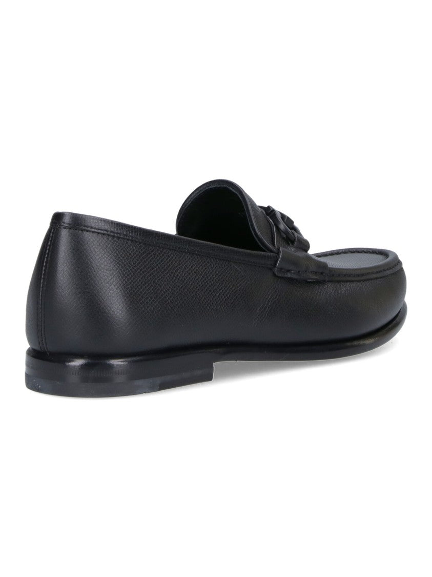 Ferragamo Black Leather Loafers With Tone-On-Tone Logo Buckle