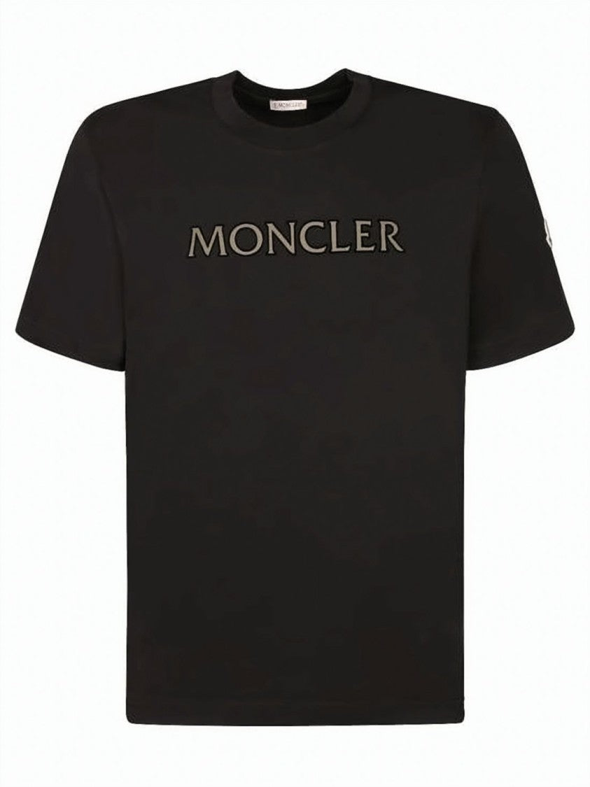 Moncler Short-Sleeved Crew Neck T-Shirt With Bold Logo