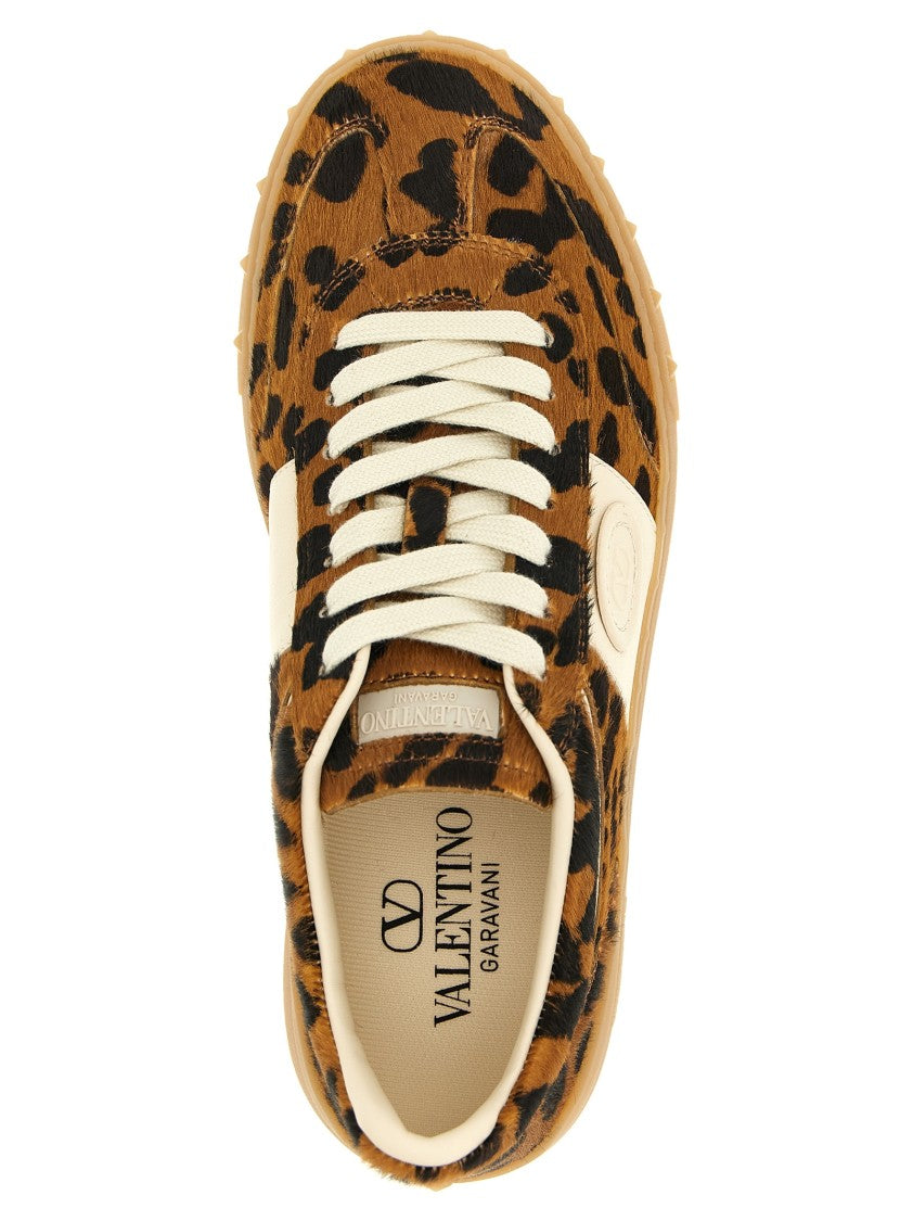 Valentino Garavani 'Upvillage' Sneakers