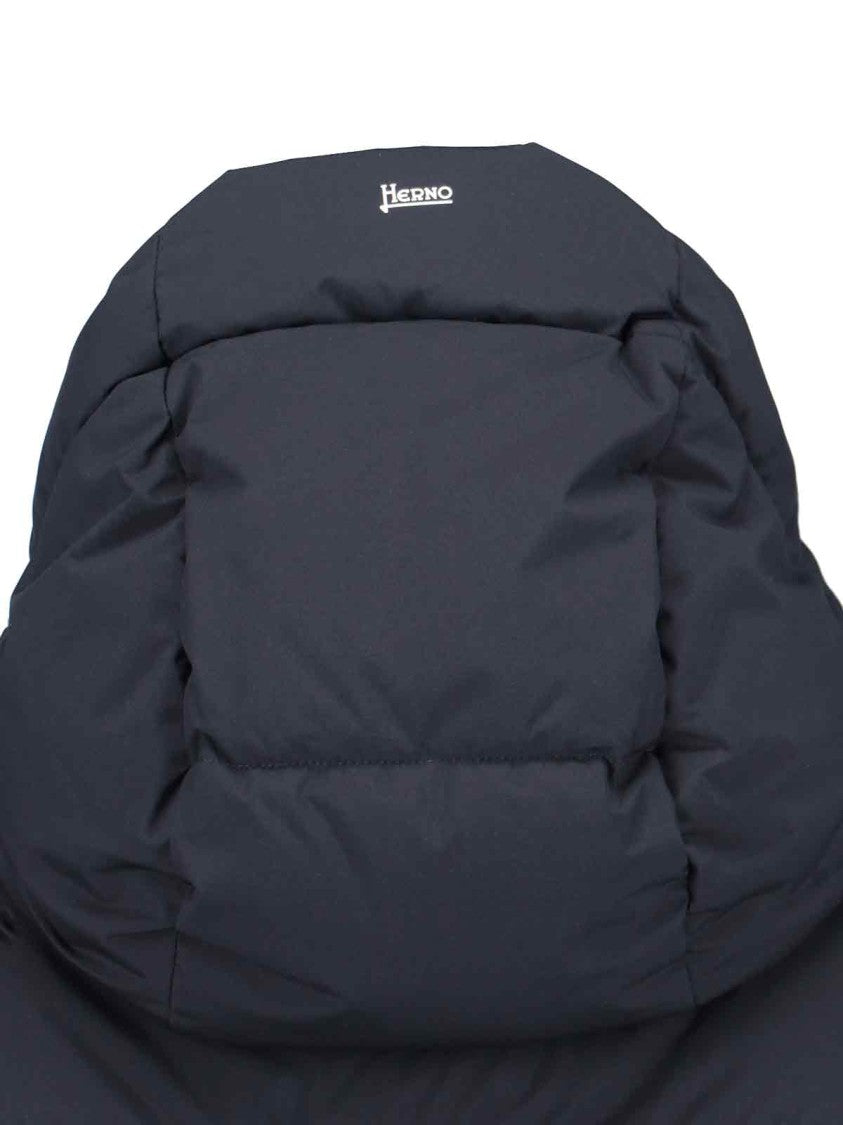 Herno Minimalist Black Zipper Jacket With Subtle Stitching