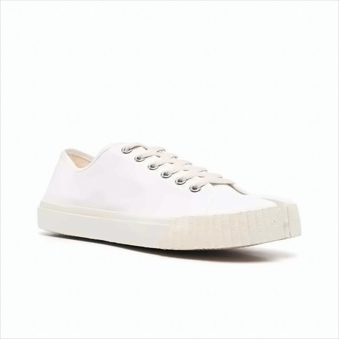 Maison Margiela Minimalist Low-Top Sneakers With Split-Toe Design