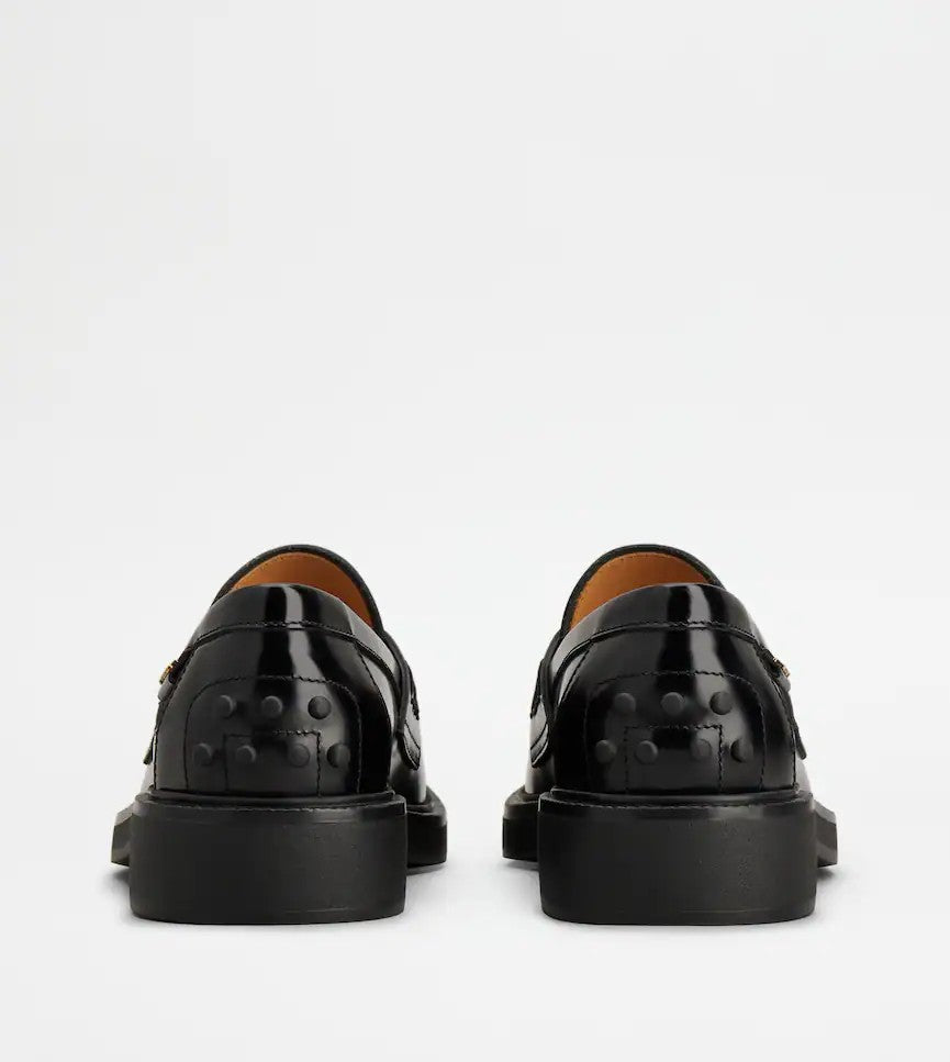 Tod's Timeless Black Leather Loafers With Rubber Sole