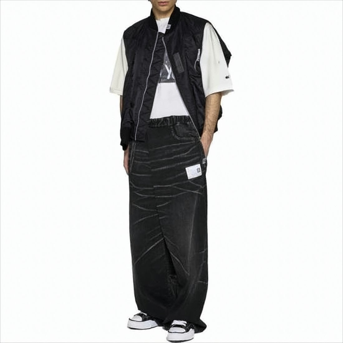 Maison Mihara Yasuhiro Wide-Leg Denim Pants With Elastic Waistband And Faded Finish