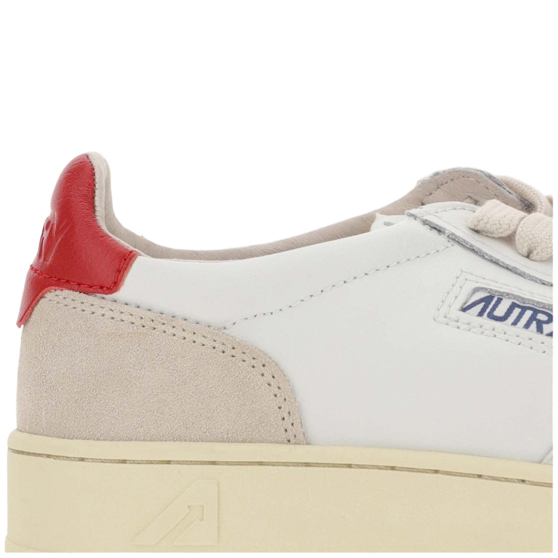 Autry Medalist Low Sneakers With Suede Inserts