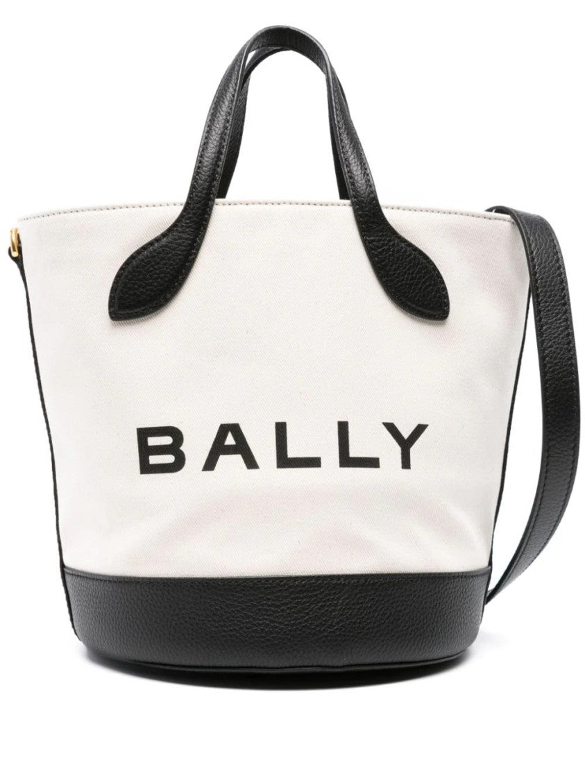Bally Luis Bucket
