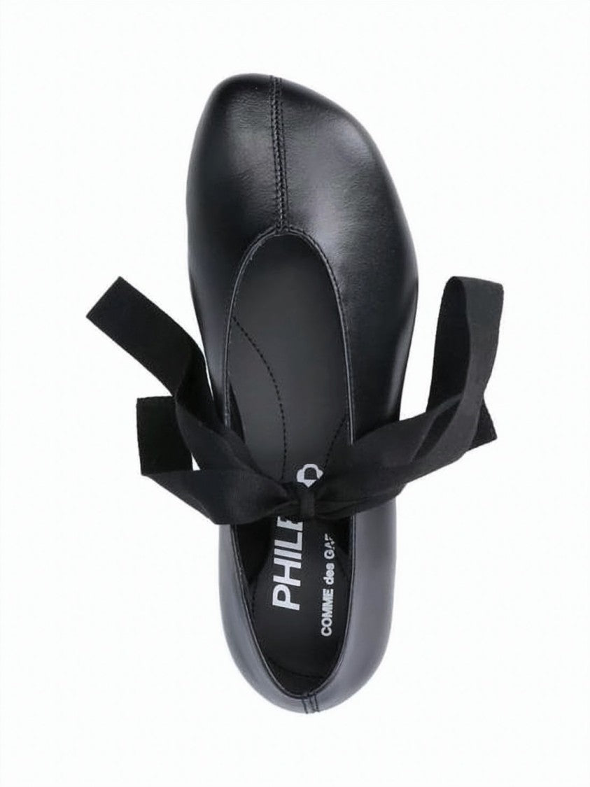 Comme Des Garçons Calfskin Leather Flats With Distinctive Ribbon Detail
