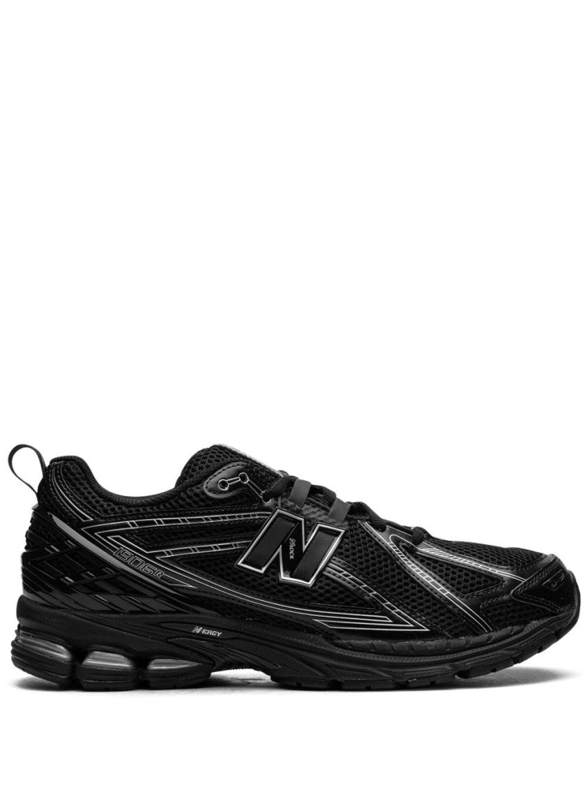 New Balance Black Mesh Sneaker With Segmented Sole