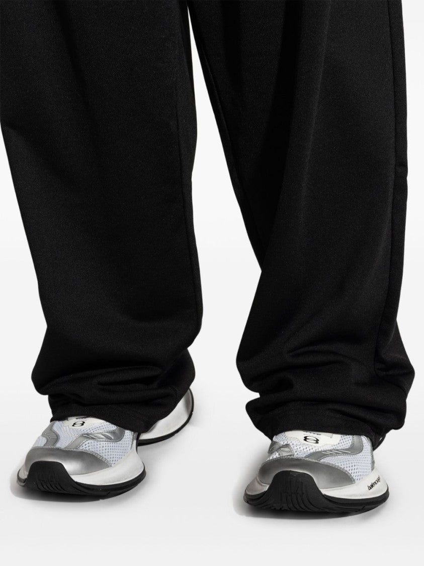 Balenciaga Streamlined White Circuit Sneaker With Lightweight Construction