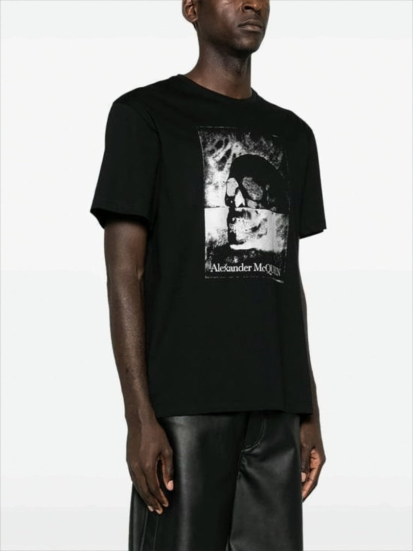 Alexander Mcqueen Graphic Skull Print Black T-Shirt