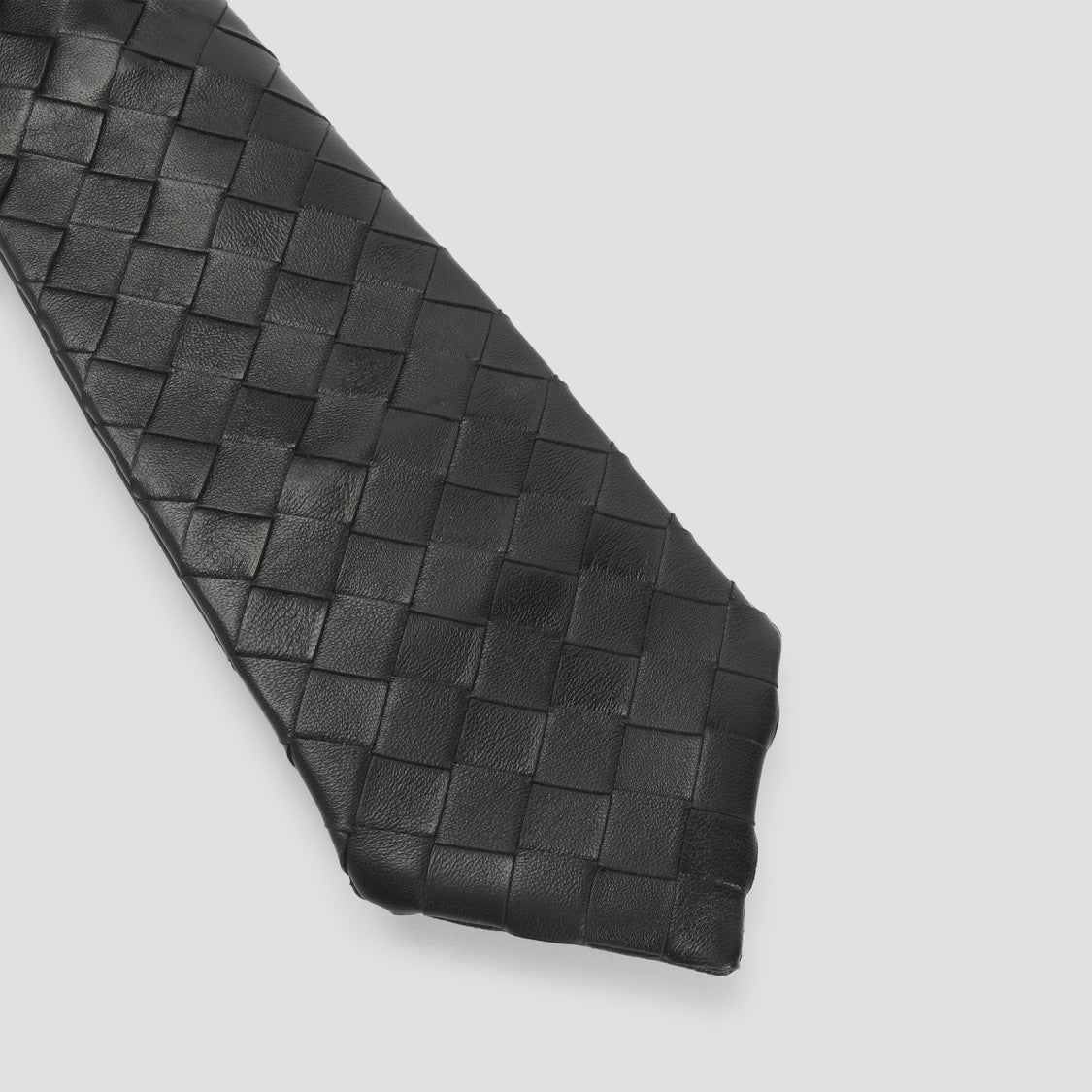 Bottega Veneta Braided Leather Tie In Black