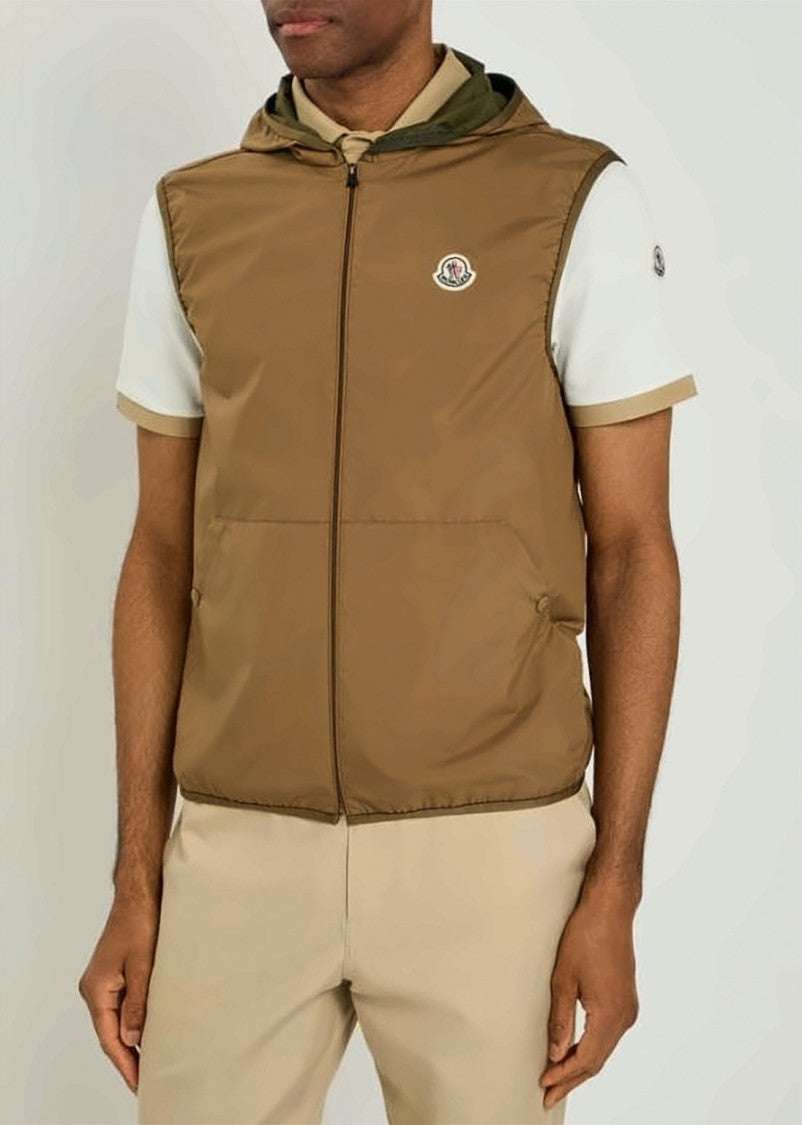 Moncler Casual Hooded Jacket With Functional Design