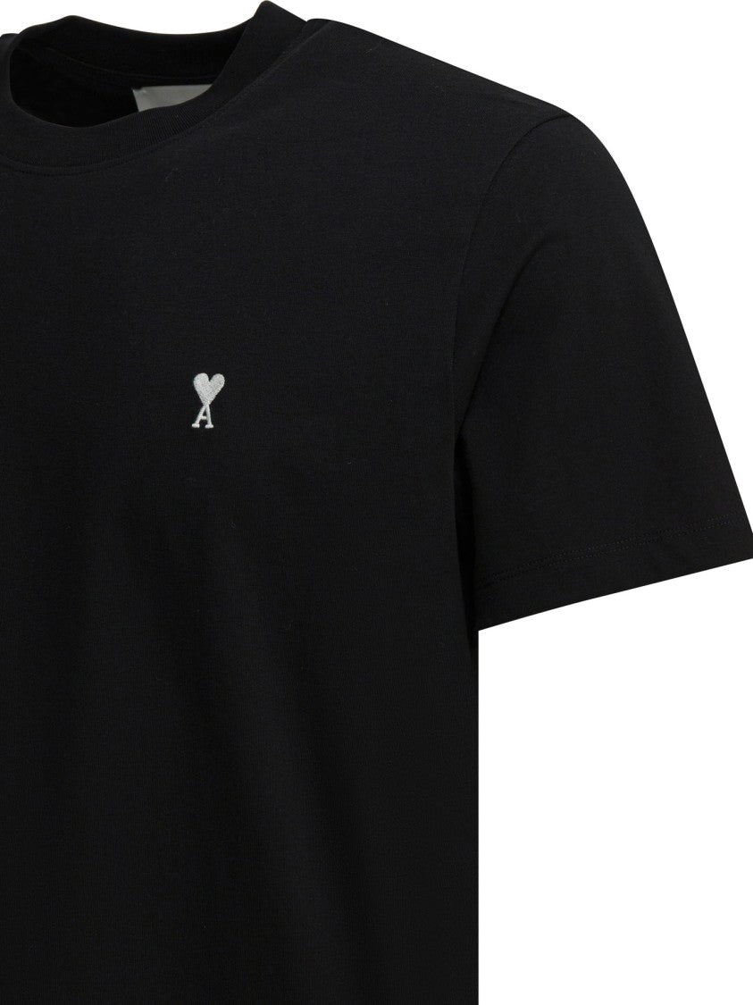 Ami Paris Relaxed Fit Black T-Shirt With Subtle Logo Detailing
