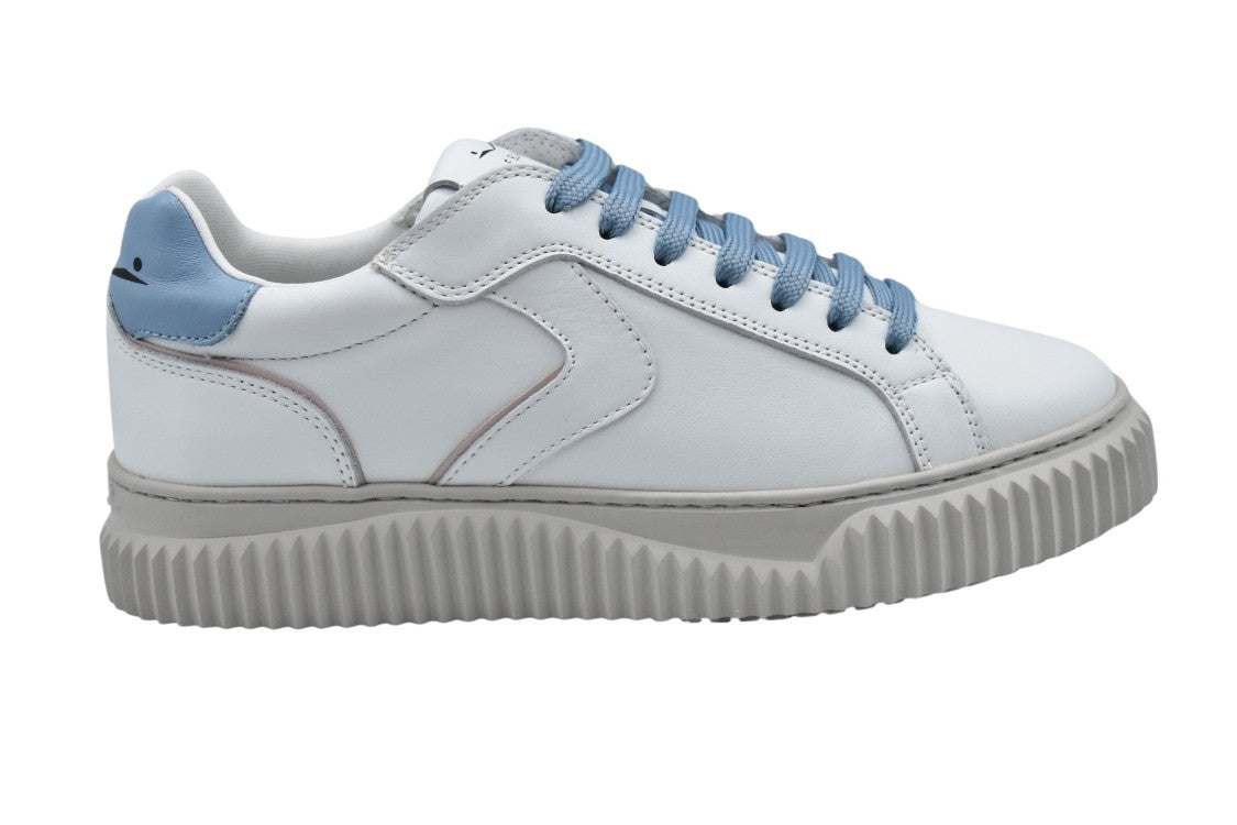Voile Blanche Sneakers With Design And Sole
