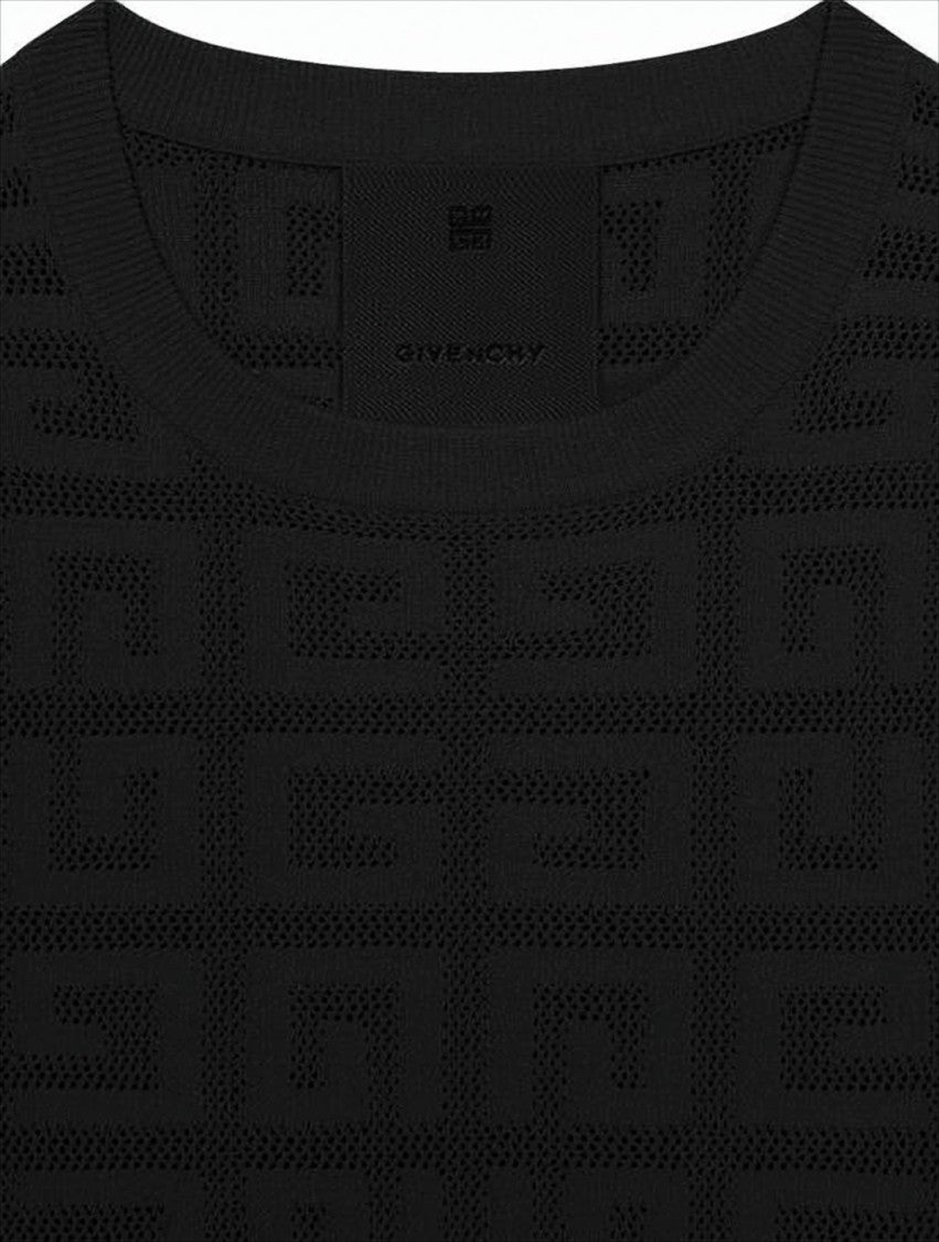 Givenchy Textured Black Cropped Sweater With Fitted Silhouette