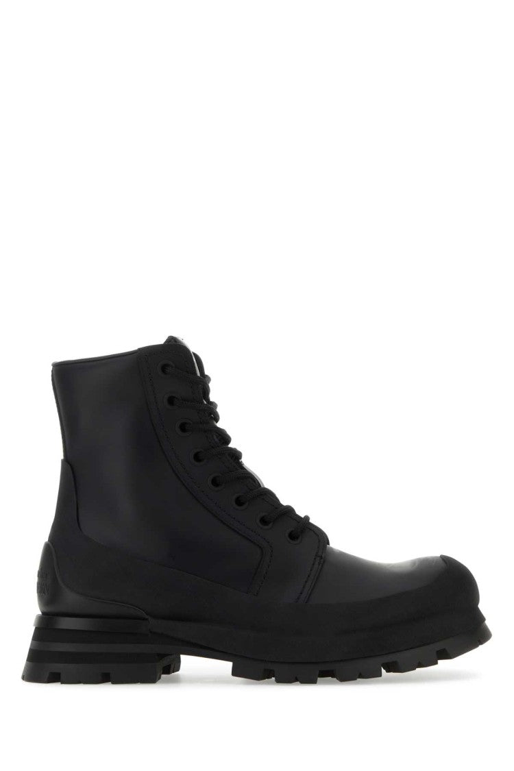 Alexander Mcqueen Black Leather Wander Ankle Boots