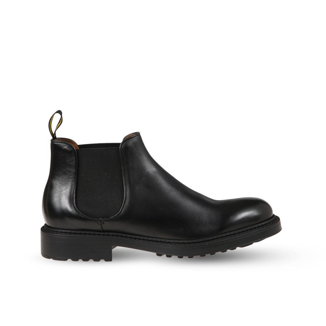 Doucal's Beatles-Style Black Boots With Polished Silhouette