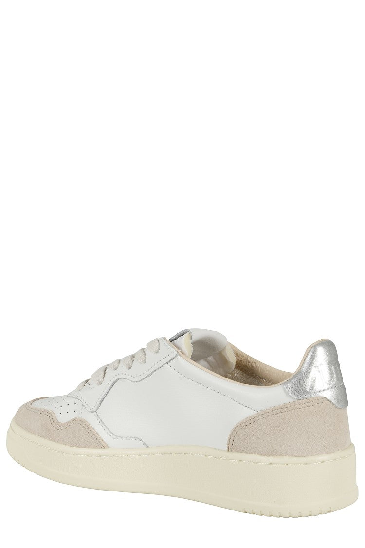 Autry Medalist Low-Top Sneakers