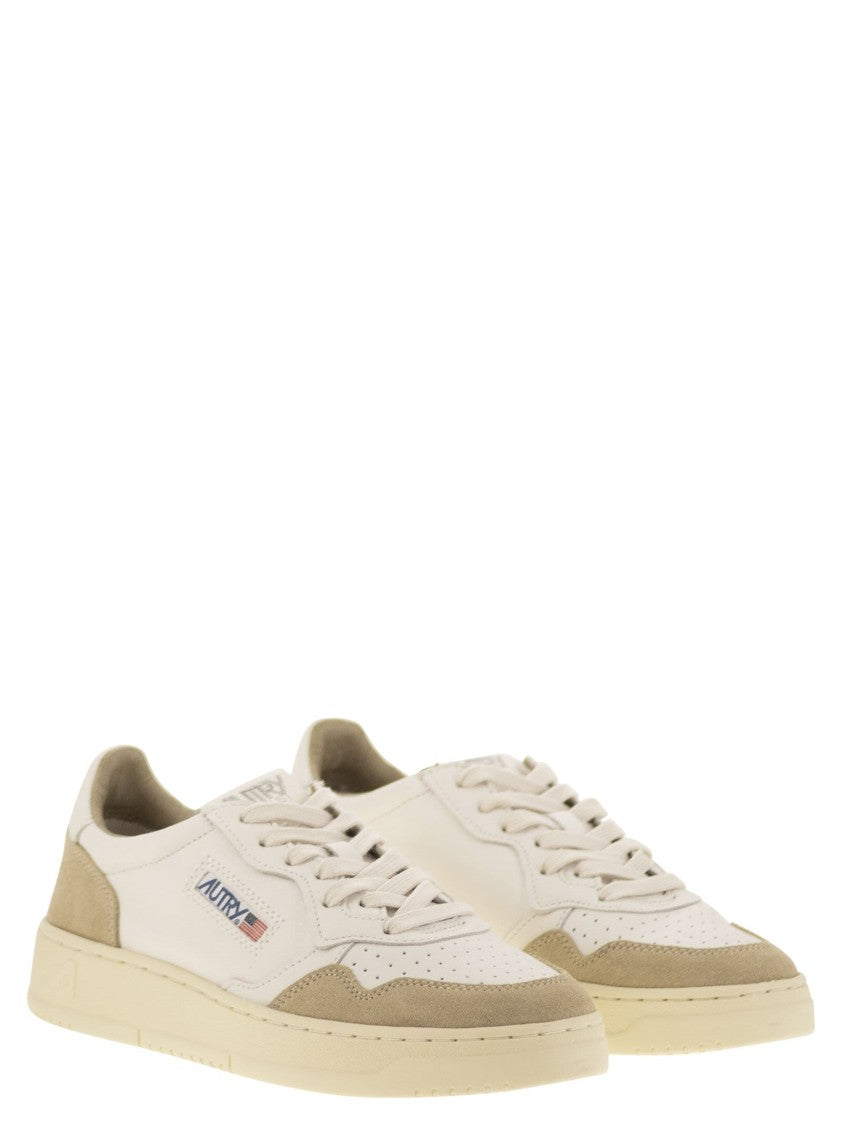 Autry Medalist Low - Two-Tone Leather Sneakers