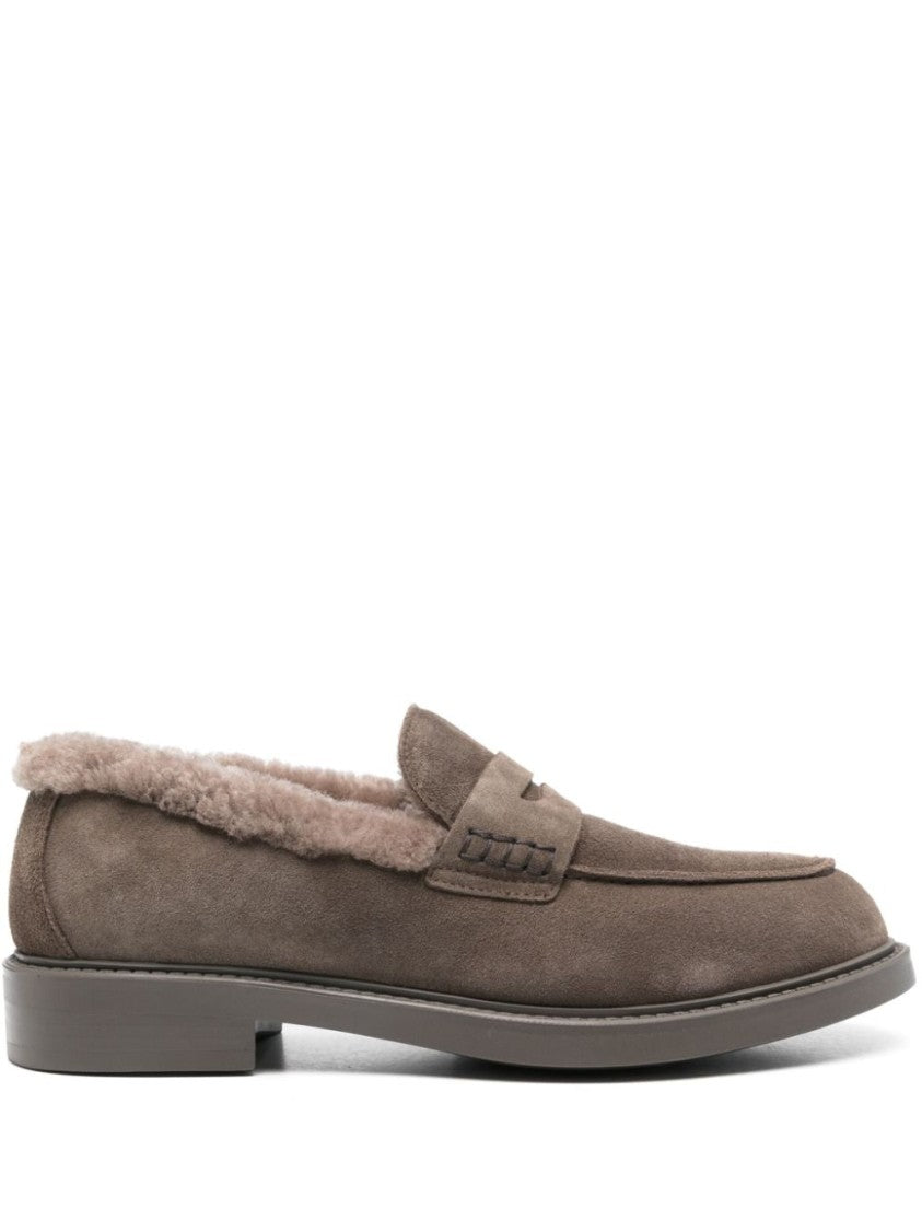 Doucal's Classic Grey Leather Loafers With Plush Lining