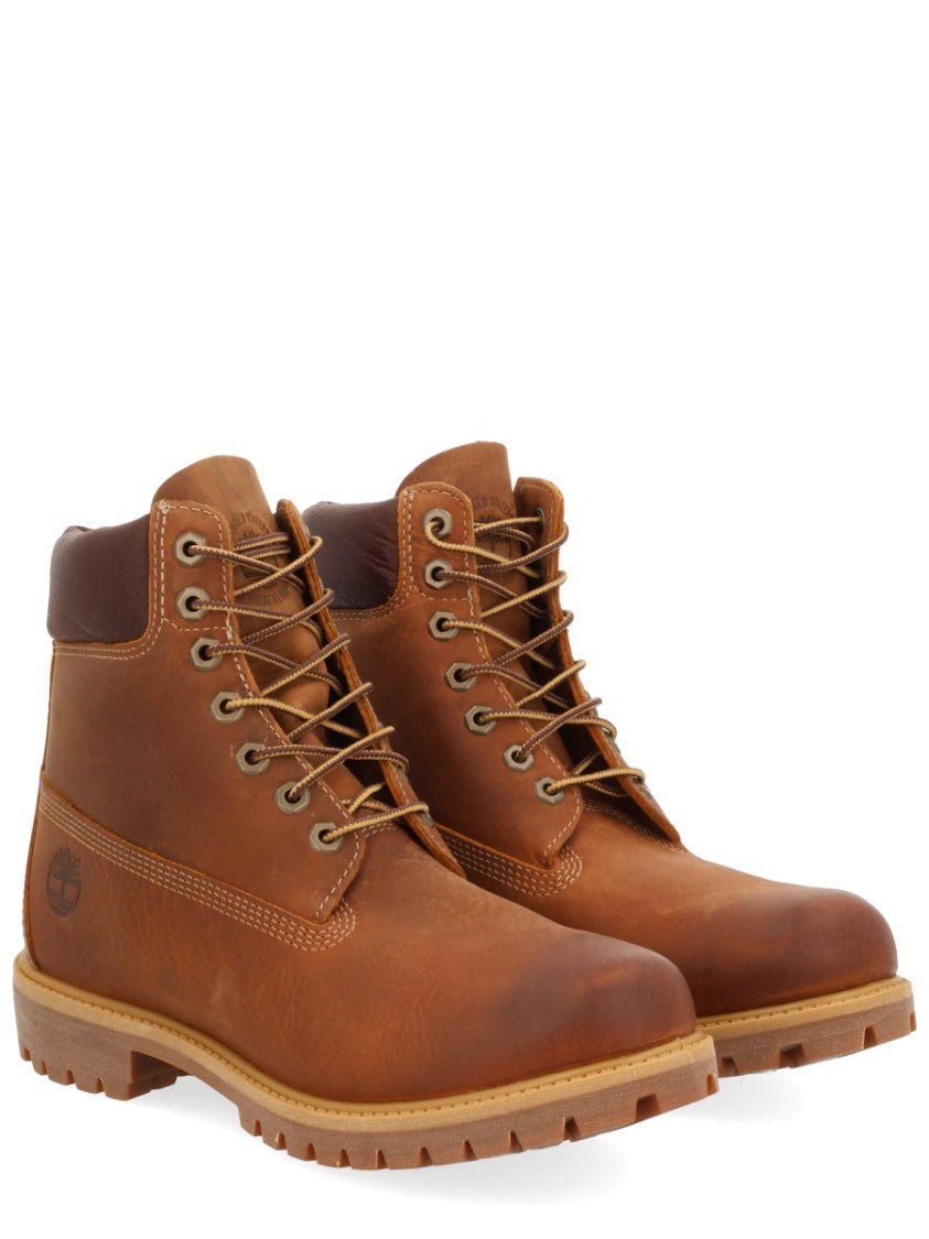 Timberland Classic Lace-Up Brown Leather Boots With Durable Traction Sole