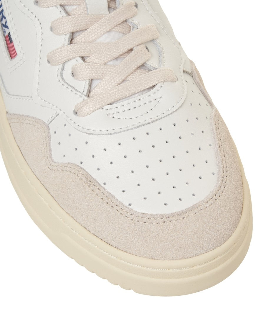 Autry 'Medalist Low' Leather Sneakers
