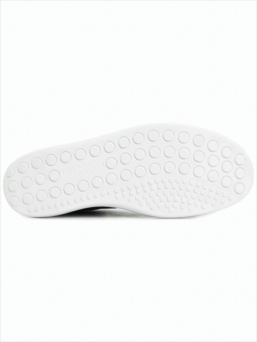 Ecco Textured Leather Low-Top Sneaker