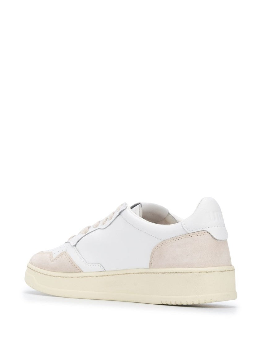Autry Classic Low-Top White Sneakers With Textured Accents