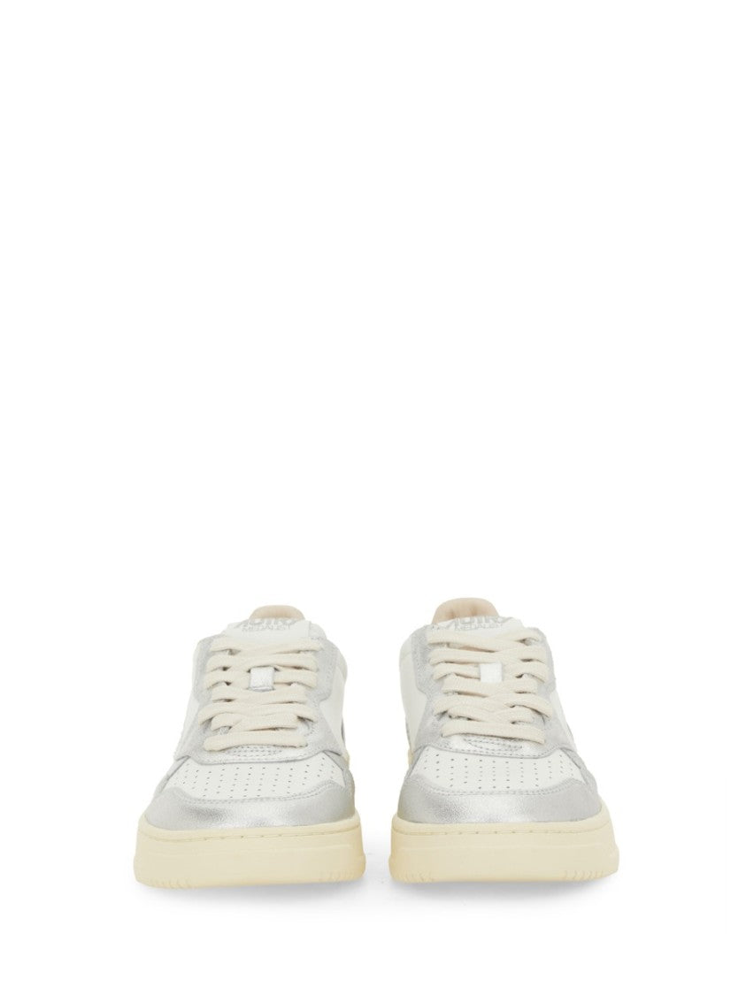 Autry Medalist Low Perforated Toe Leather Sneakers