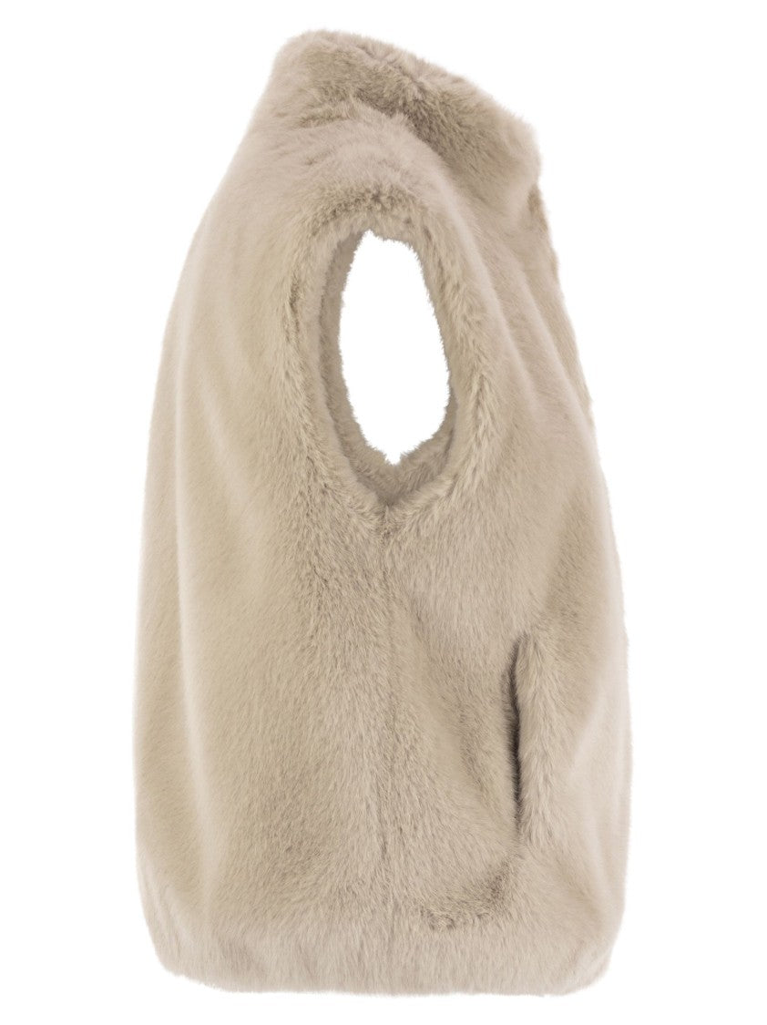 Herno Resort Waistcoat In Faux Fur