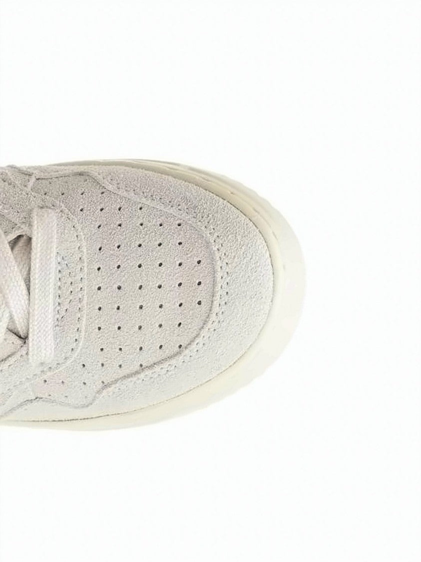 Autry Suede Upper Low-Top Sneakers With Minimalist Design