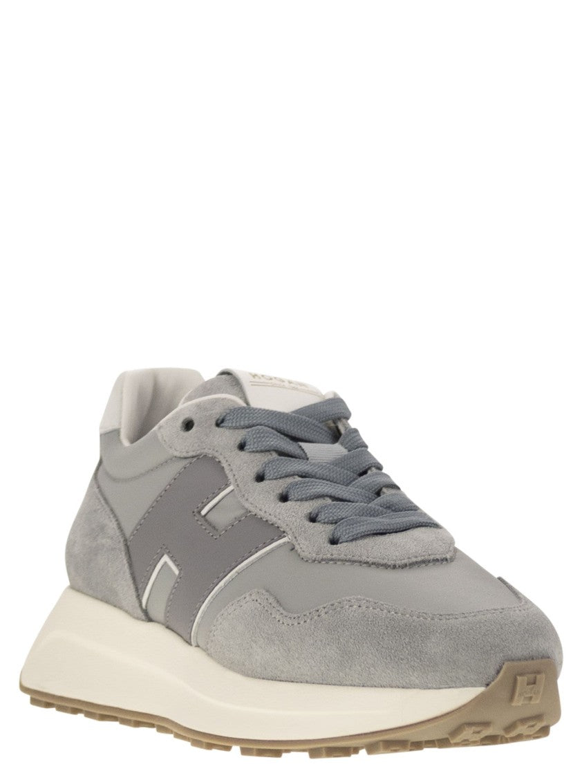 Hogan H641 Sneakers